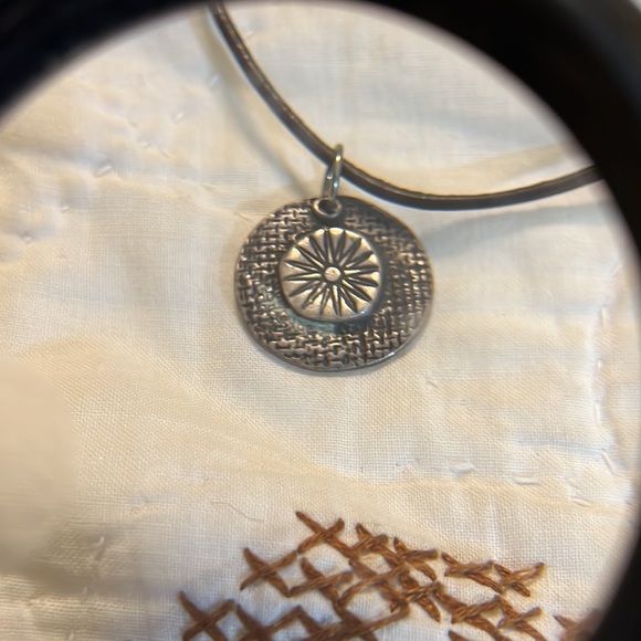 Leather and pewter pendant - Picture 5 of 7